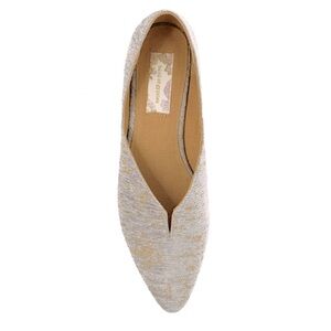 Anthropologie Band of Gypsies | Women’s Cream/Gold Chenille Jasmine Flats sz 7.5